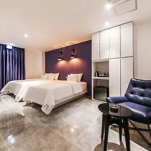 Soyu 2*, Busan South Korea